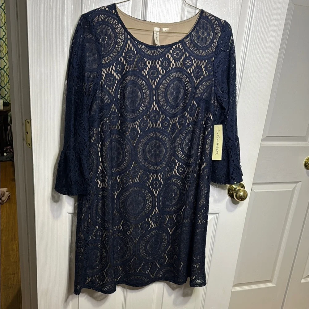 *NWT* Navy blue lace dress - Picture 1 of 4